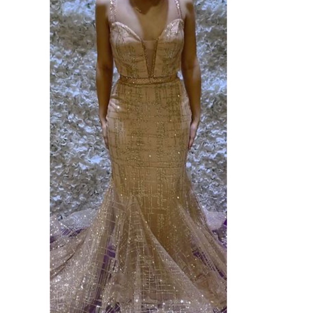NEW prom dress.